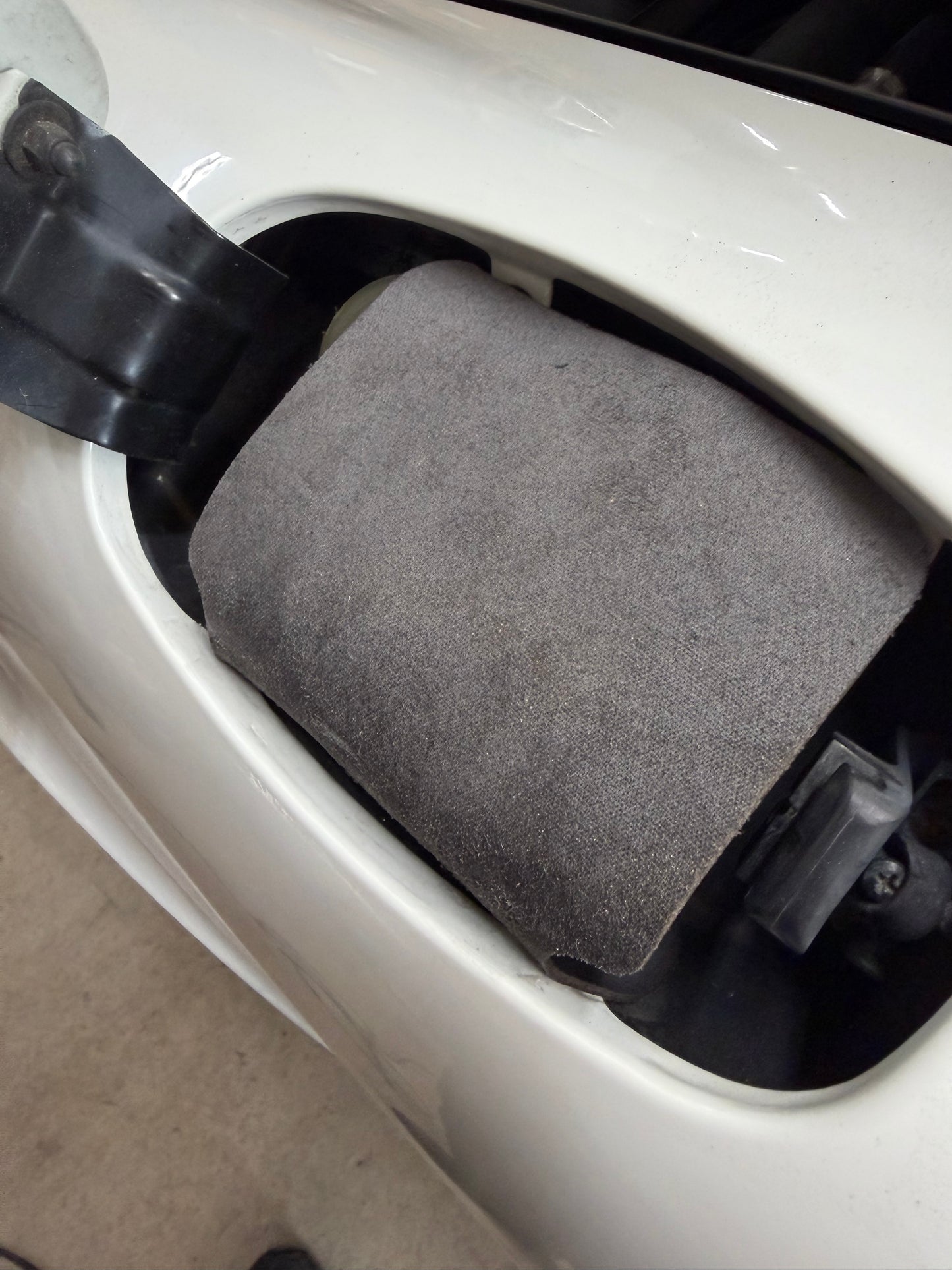 Porsche 911 Fuel Bib - Customizable