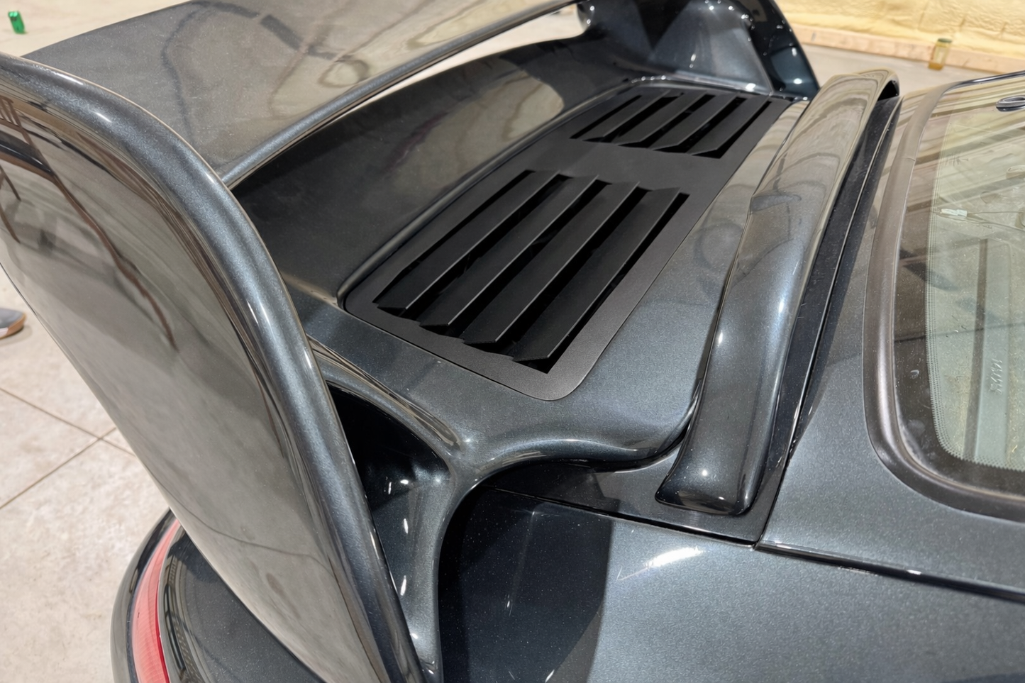 Porsche 911 993 Rear Grill - Adjustable Louvers